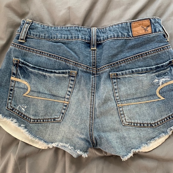 AE JEAN SHORTS! - Picture 2 of 3